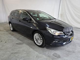 damaged passenger cars Opel Astra SPORTS TOURER 2019/1
