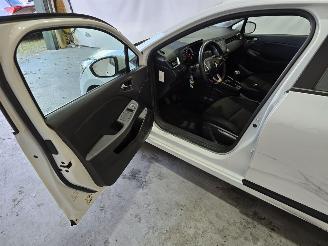 Renault Clio 1.0 TCe Zen picture 19