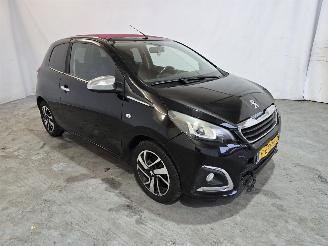 Vaurioauto  passenger cars Peugeot 108 1.0 e-VTi Allure TOP 2015/1