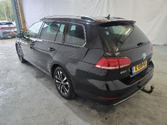 Volkswagen Golf 2.0 TDI HL Bns R picture 5