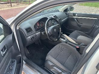 Volkswagen Jetta 2.0 TDI automaat picture 10