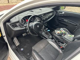 Alfa Romeo Giulietta 1.4 T Business Executive picture 12