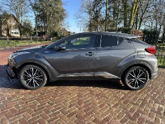Toyota C-HR 1.8 Hybrid First Ed. picture 2