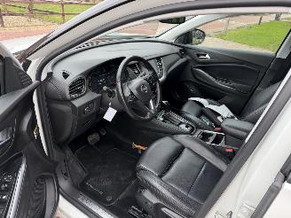 Opel Grandland X 1.2 Turbo Business Executive picture 12