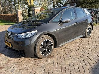 krockskadad bil auto Volkswagen ID.3 First 58 kWh 2020/10