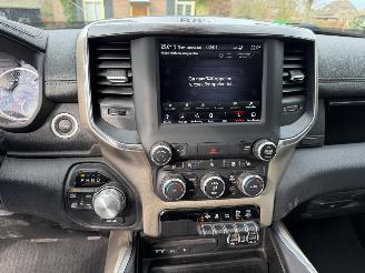 Dodge Ram 1500 LARAMIE 4X4 pano/luchtvering picture 19