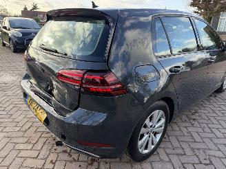 Volkswagen Golf 1.5 TSI DSG Bnsline picture 6