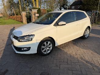 krockskadad bil auto Volkswagen Polo 1.4-16V Highline 2011/7