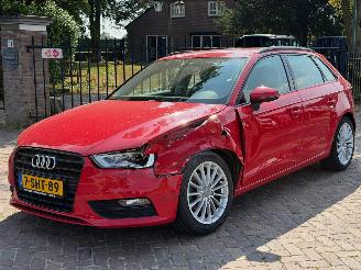 krockskadad bil auto Audi A3 1.4 TFSI CoD Ambition Pro Line plus 2013/10