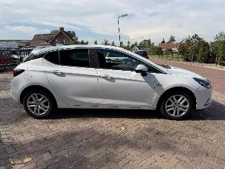 Opel Astra 1.0 Online Edition picture 5