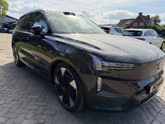 krockskadad bil auto Volvo EX90 Twin Motor Performance Ultra 111 Kwh 2025/11