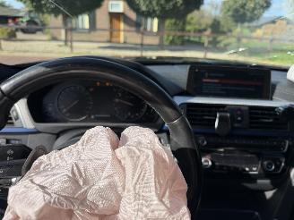 BMW 3-serie 318i M Sport Edition picture 16