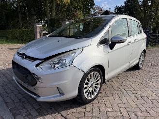 damaged passenger cars Ford B-Max 1.0 EcoBoost Titanium 2014/1