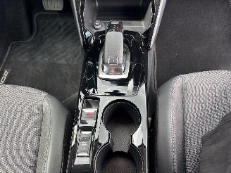 Peugeot 208 1.2pt automaat picture 13
