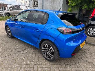 Peugeot 208 1.2pt automaat picture 4