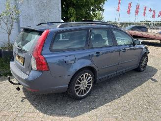 skadebil auto Volvo V-50 T5 AWD 169kw lpg-g3 2008/6