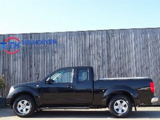 Auto incidentate Nissan Navara 2.5 DCi 4X4 Kingcab Airco 2-Persoons Trekhaak 128KW Euro 4 2005/12