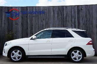 Coche accidentado Mercedes ML ML 350 AMG Pakket 4-Matic Head UP Soft Close Harman Kardon 190KW Euro 6 2015/4