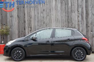 Damaged car Peugeot 208 1.0 PureTech Acces Airco Cruise 50KW Euro 6 2015/7