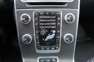Volvo V-60 2.4 Twin Engine Hybrid D6 AWD Summum Harman Kardon Trekhaak 212KW picture 19