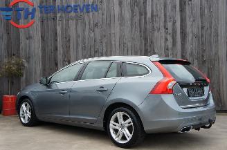 Volvo V-60 2.4 Twin Engine Hybrid D6 AWD Summum Harman Kardon Trekhaak 212KW picture 2