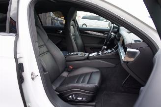 Porsche Panamera 3.0 Pano LED Bose Keyless Entry + GO! 243KW Euro 6 picture 9