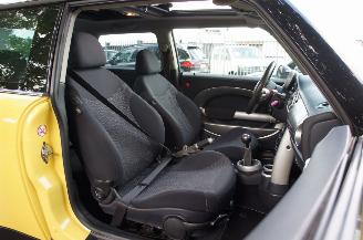 Mini Cooper 1.6 Airco Cruise Pano Stoelverwarming 85KW Euro 4 picture 10