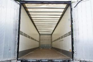 Schmitz Cargobull  SCB*S2 Kasten Trailer Luchtvering picture 9