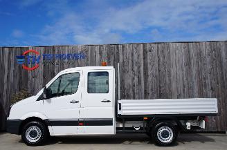 krockskadad bil auto Volkswagen Crafter 2.0 TDi Dubbele Cabine Open Laadbak Airco Trekhaak 80KW Euro 5 2013/7