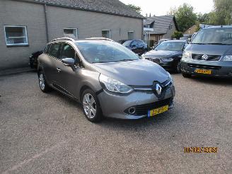 uszkodzony samochody osobowe Renault Clio 0.9 TCe Estate 2013/9