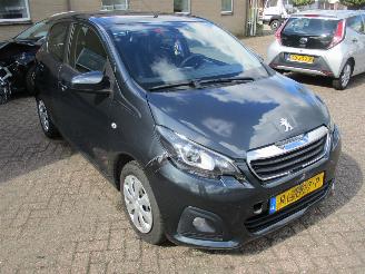 damaged passenger cars Peugeot 108 1.0 E-VTI Active Airco NAP 2017/12