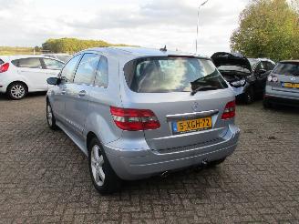 Mercedes B-klasse 170 Automaat 5 drs picture 5