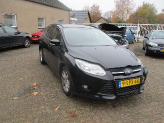 uszkodzony samochody osobowe Ford Focus 1.6 TI-VCT-Titanium Automaat 2012/1