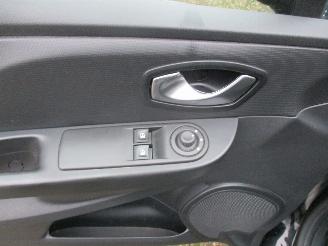 Renault Clio 0.9 Tce Iconic picture 21