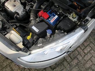 Ford B-Max 1.0 EcoBoost Titanium picture 25