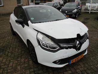 uszkodzony samochody osobowe Renault Clio 0.9 TCe Expression NAP 2013/6