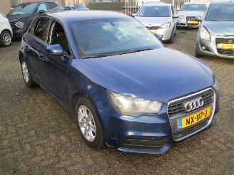 Schadeauto Audi A1 SPORTBACK 1.6 TDI Ambition ProL 2013/11