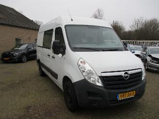 damaged passenger cars Opel Movano 2.3 CDTI L2H2 2015/2
