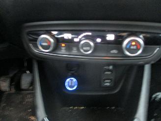 Opel Crossland X 1.2 T Innovation picture 22