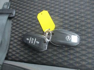 Opel Crossland X 1.2 T Innovation picture 28