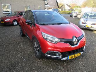 Unfallwagen Renault Captur 0.9 TcE Xmod  REST BPM 600 EURO !!!! 2015/10