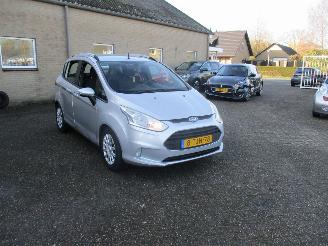 krockskadad bil auto Ford B-Max 1.0 EcoBoost Style REST BPM 300 EURO !! 2014/2