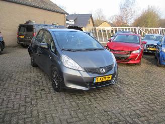 damaged passenger cars Honda Jazz 1.2 Cool Plus 1e Eig Airco NAP 2013/4