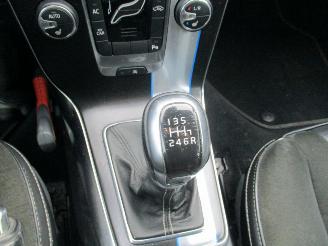 Volvo V-40 2.0 D4 R-Design Business picture 21