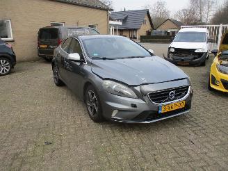 skadebil auto Volvo V-40 2.0 D4 R-Design Business 2014/9