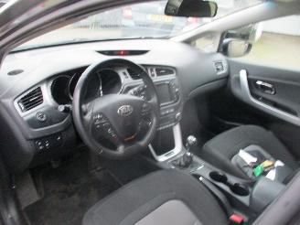 Kia Cee d 1.6 GDI Economy Line picture 24