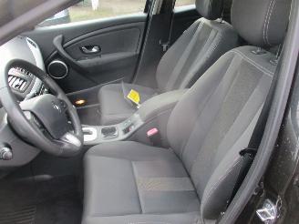 Renault Mégane 2.0 Dynmique Aut NAP picture 28