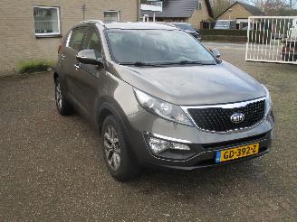 Unfallwagen Kia Sportage 1.6 GDI BusinessLine REST BPM 1000 EURO !!!! 2015/4