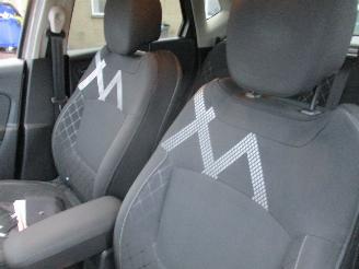 Renault Captur 1.2 TCe Dynamique picture 30