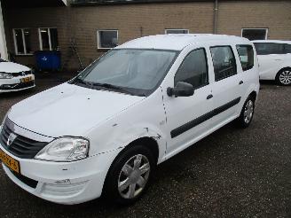 Dacia Logan MCV 1.6 MPI Ambiance picture 3